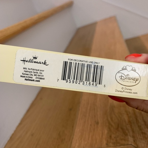 Disney Hallmark Cinderella Figurine - Picture 4 of 4